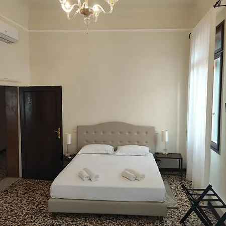 Quarto em Acomodações Particulares Cà Degli Stueri *